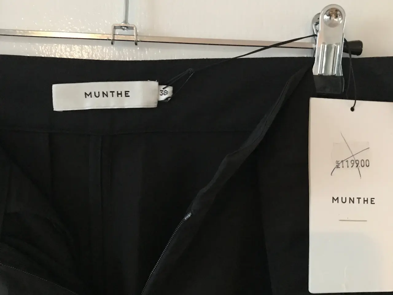 Billede 1 - Nye MUNTHE bukser str 38