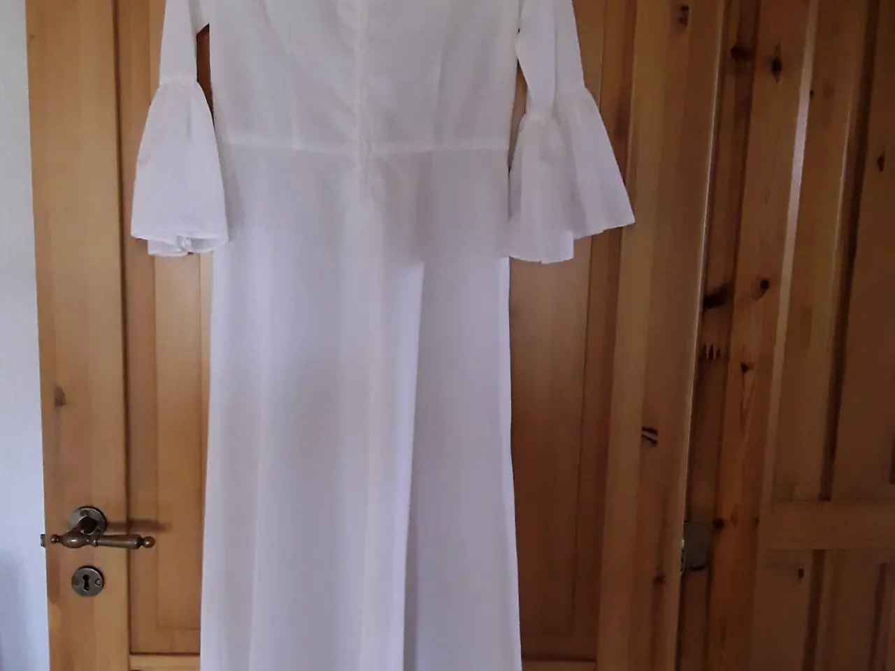 Billede 4 - Konfirmationskjole vintage str 34 mrk Saxina