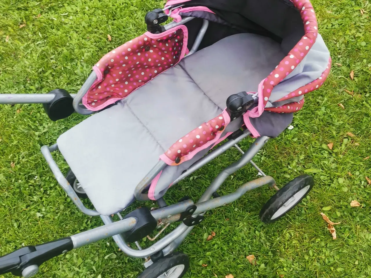 Billede 2 - Dukkevogn med flere funktioner 20 kr 🌸