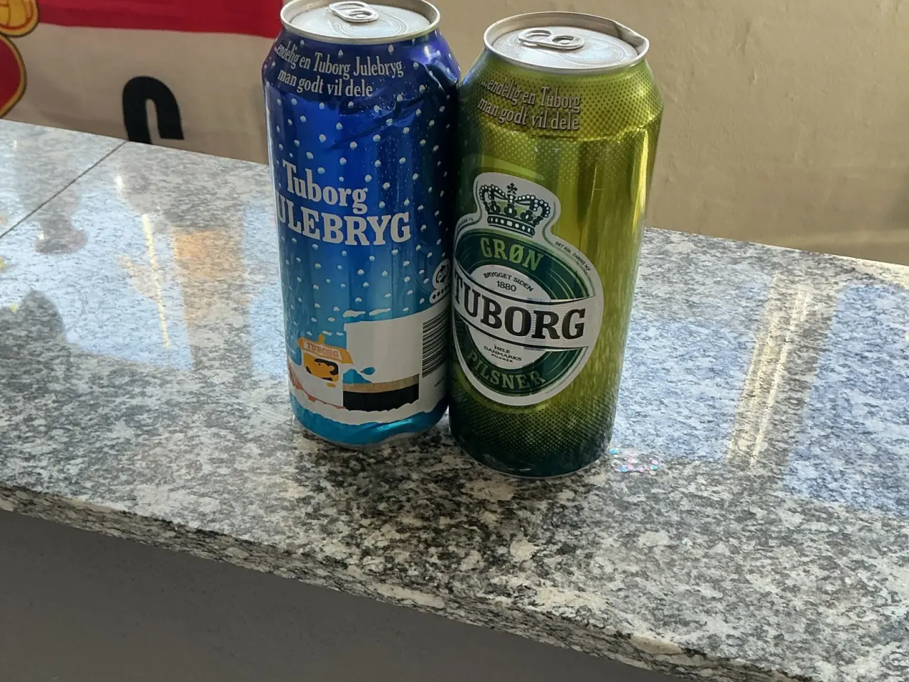 Billede 3 - 1 Liters Tuborg dåser fra 2010 – Samlerobjekt