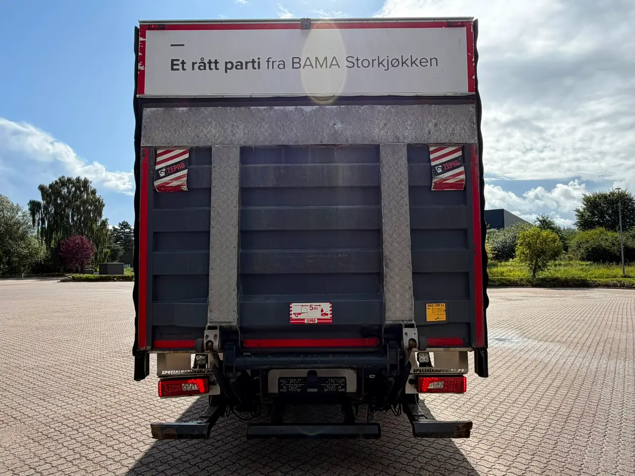 Billede 5 - Scania P280, Køle