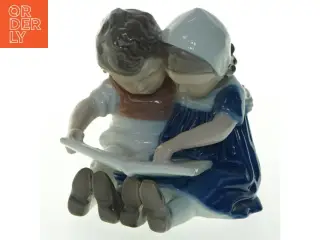 Porcelænsfigur af to børn fra B&G (str. 10x9 cm)