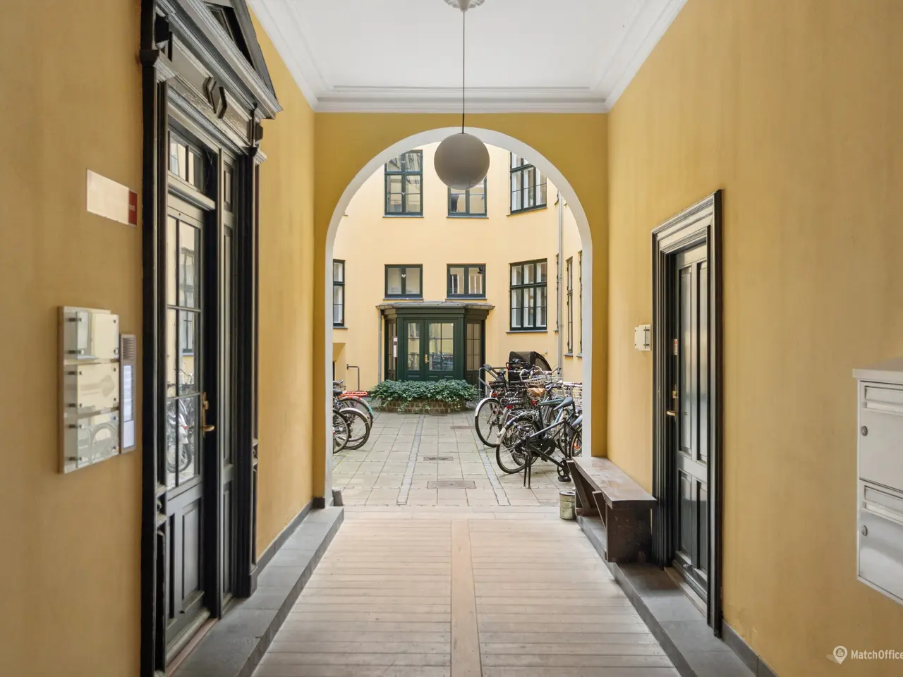 Billede 8 - Lyse kontorlokaler helt centralt i København