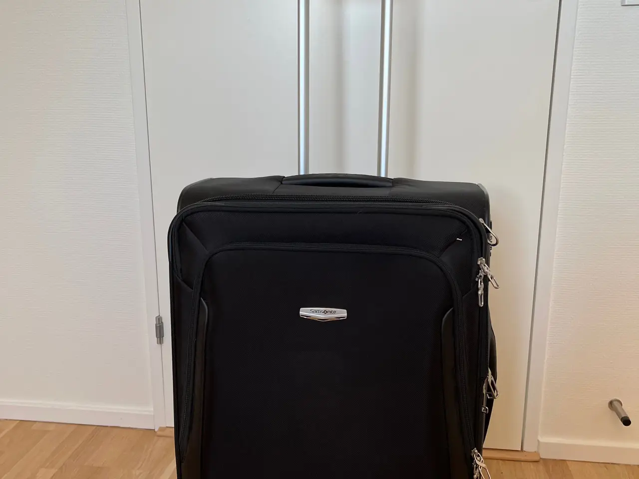 Billede 1 - Samsonite X Blade 3, stor rejsekuffert.