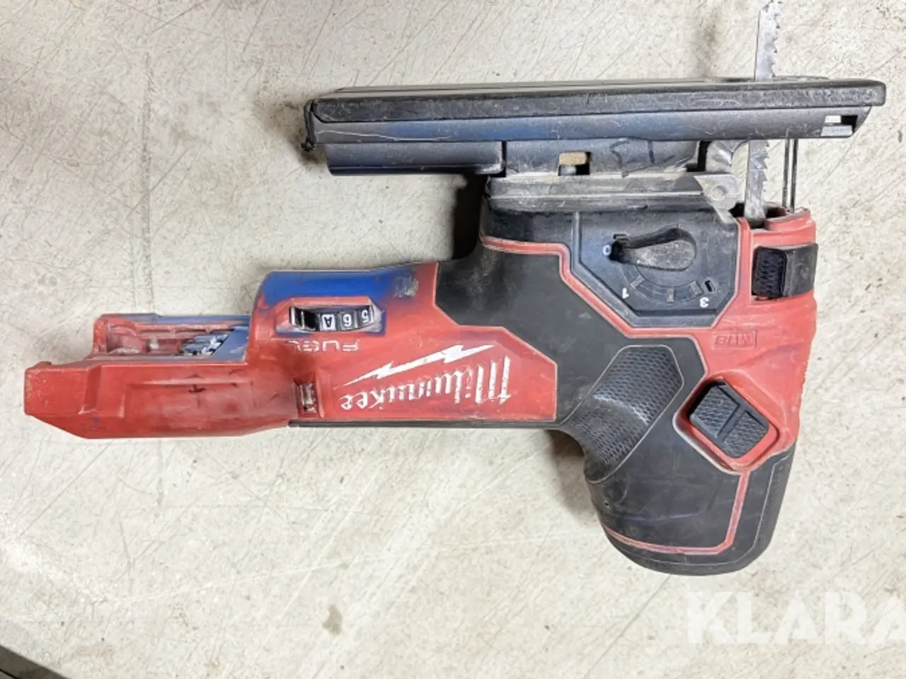 Billede 12 - Milwaukee M18 støvsuger, stiksav og multicutter med 4 Ah batteri