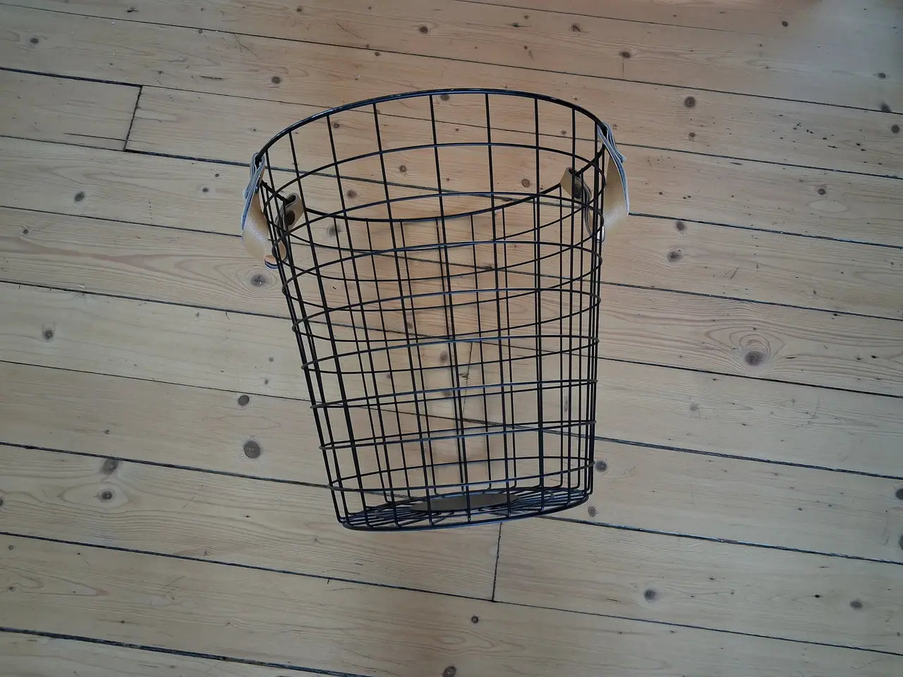 Billede 2 - Trådkurv
