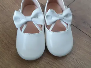 Ballerina til en lille pige