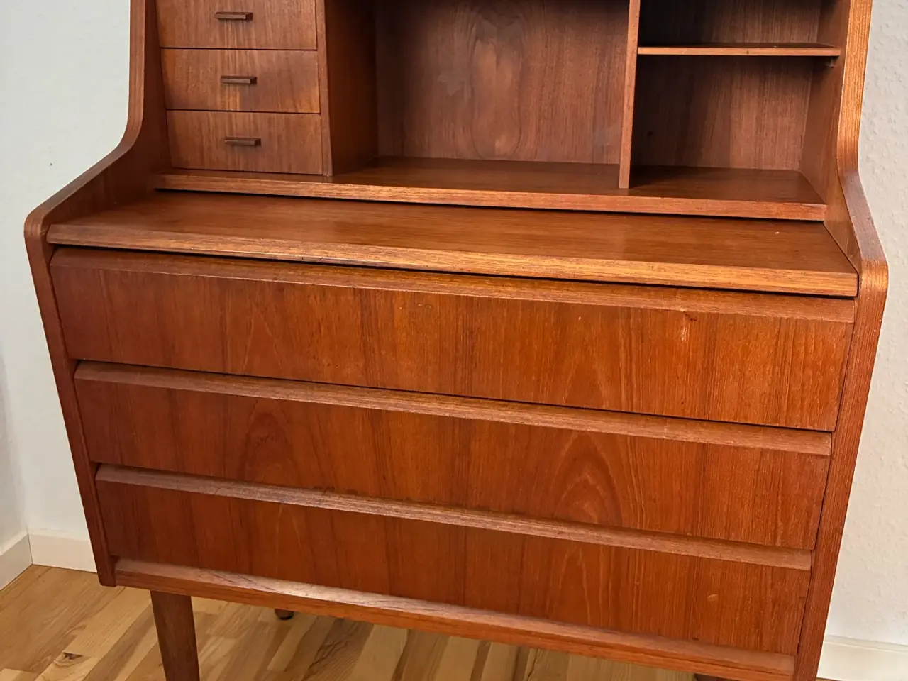 Billede 1 - Retro teak skrivebord