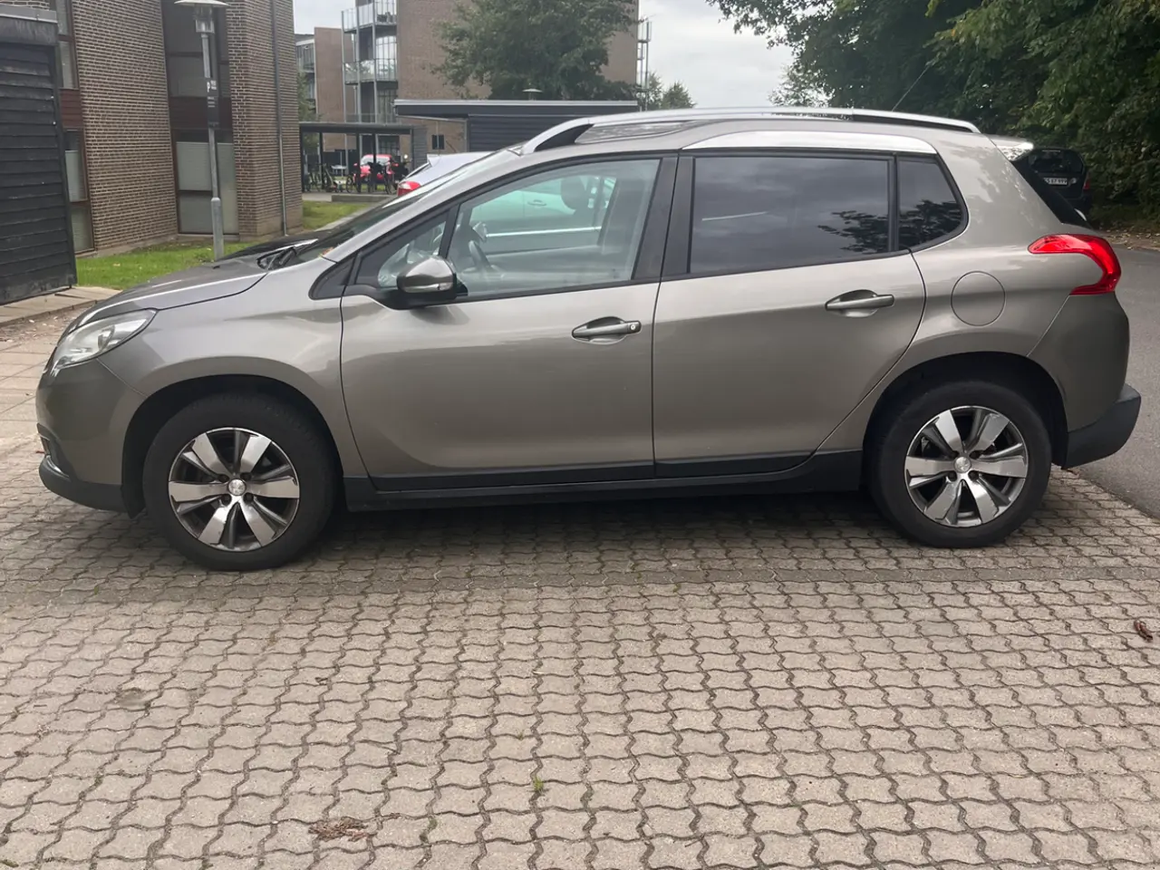 Billede 3 - Peugeot 2008 1,6 e-HDi 92 Allure