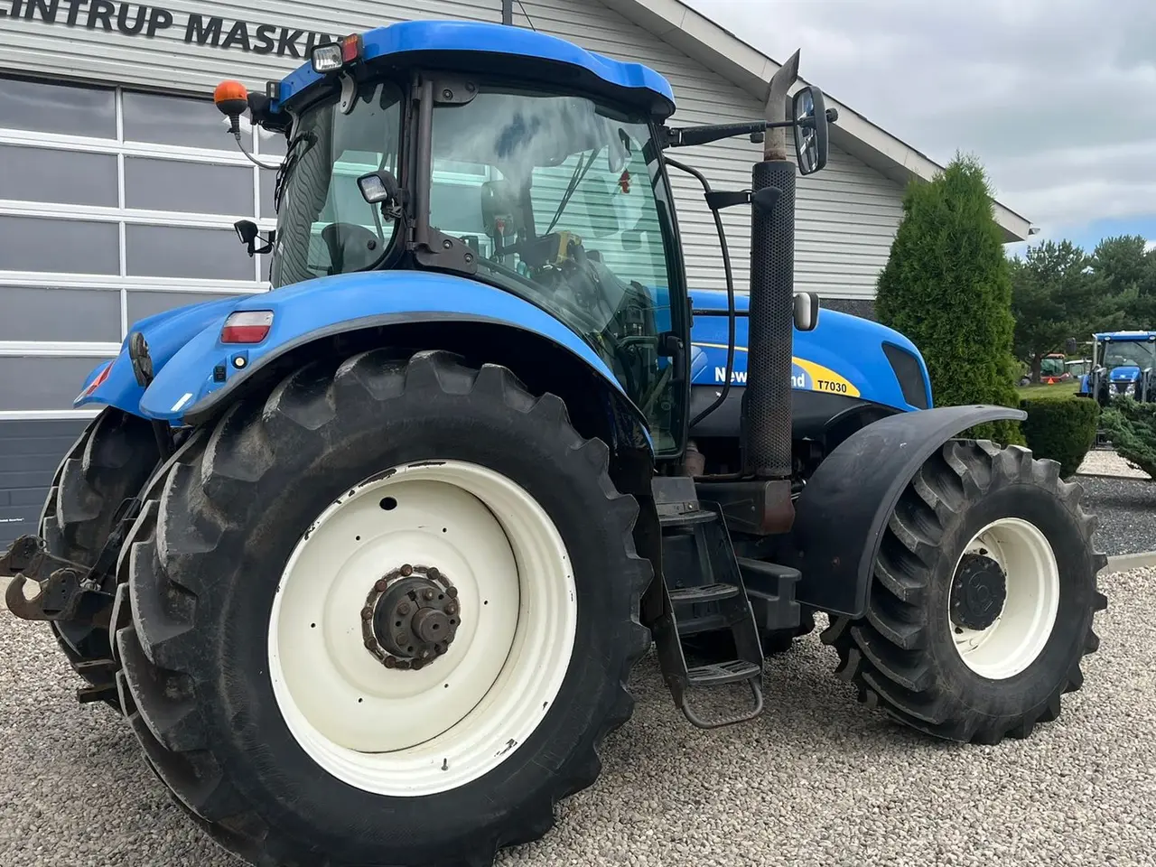 Billede 16 - New Holland T7030 SS med frontlift