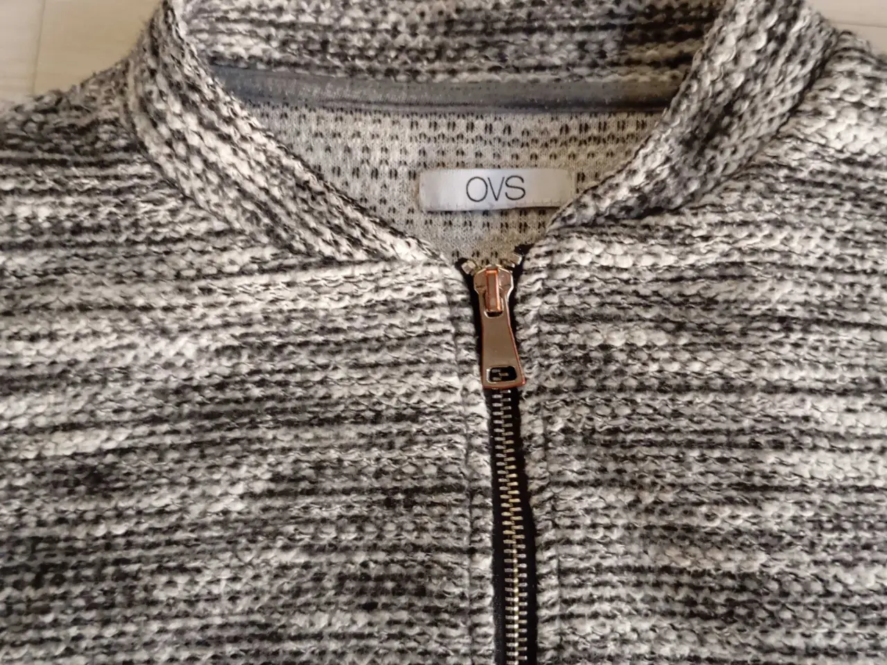 Billede 2 - Strikket cardigan / jakk
