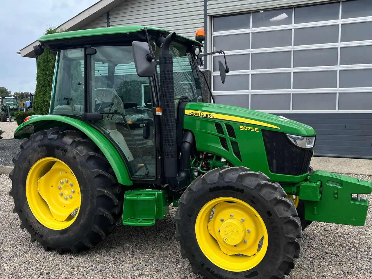 Billede 16 - John Deere 5075E Med aircondition og vendegear