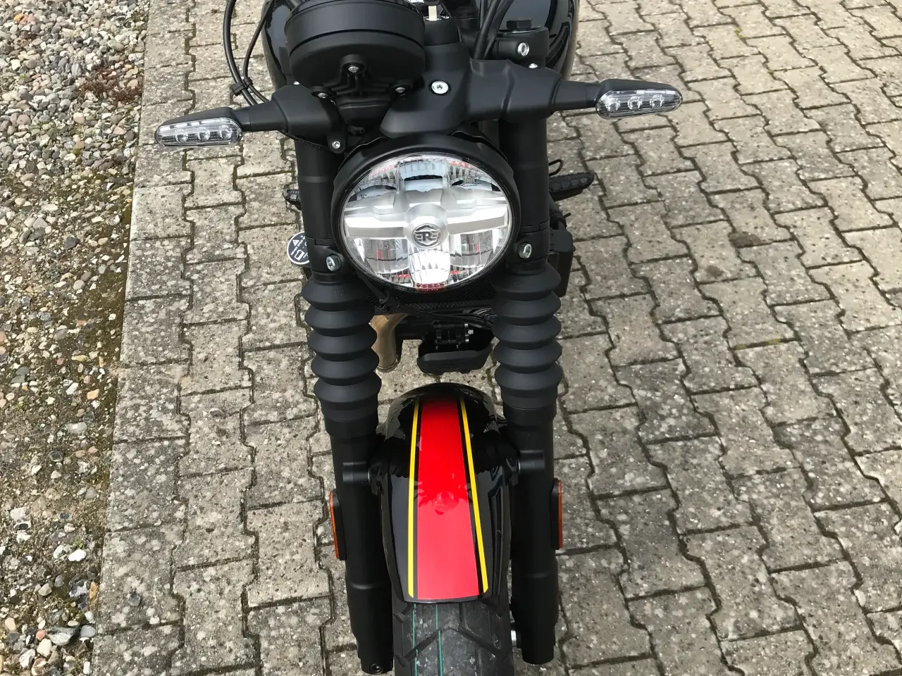 Billede 8 - Royald Enfield GUERRILLA 450 Playa Black