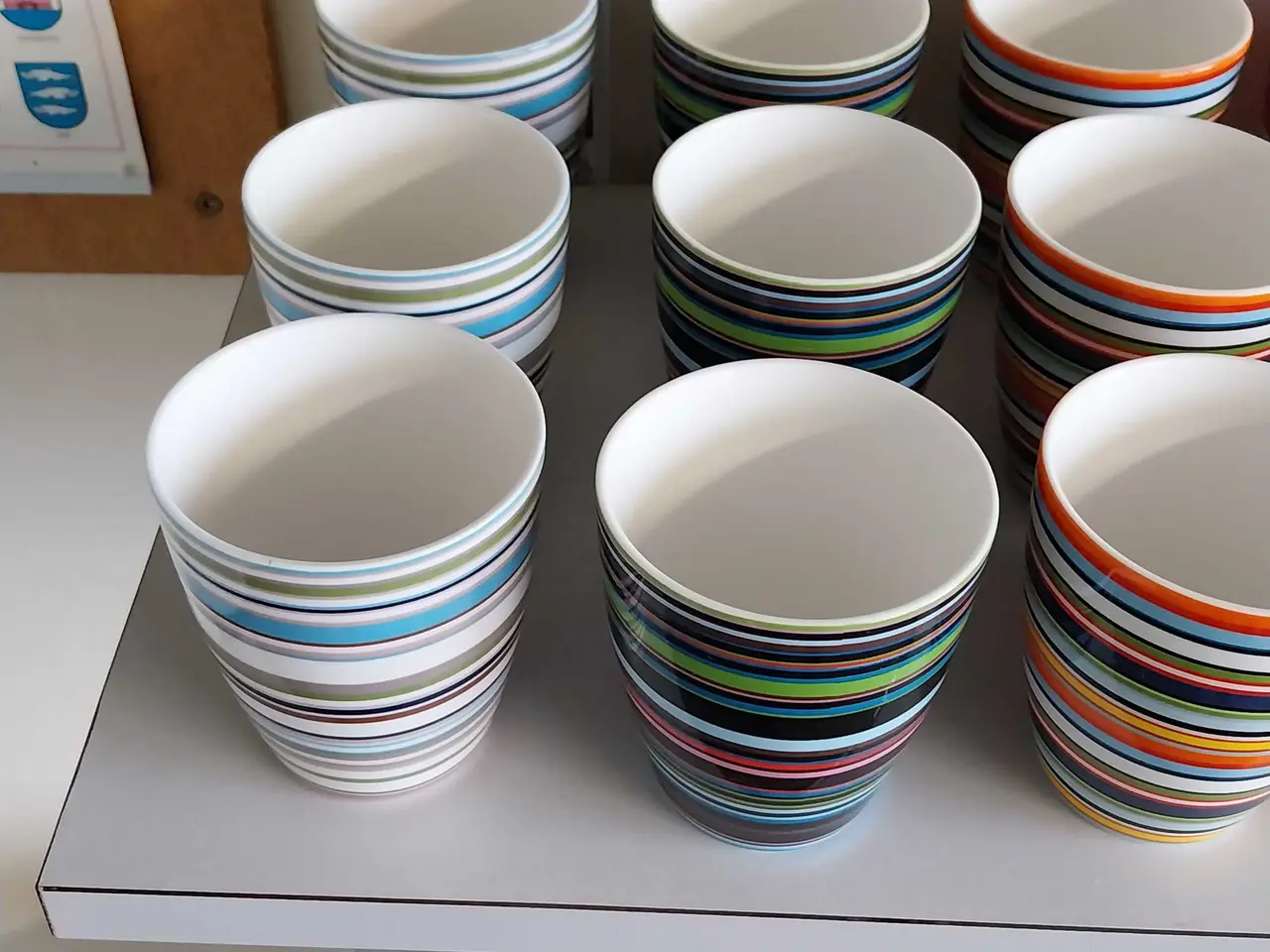 Billede 2 - Iittala krus og skål, samt Royal Copenhagen krus