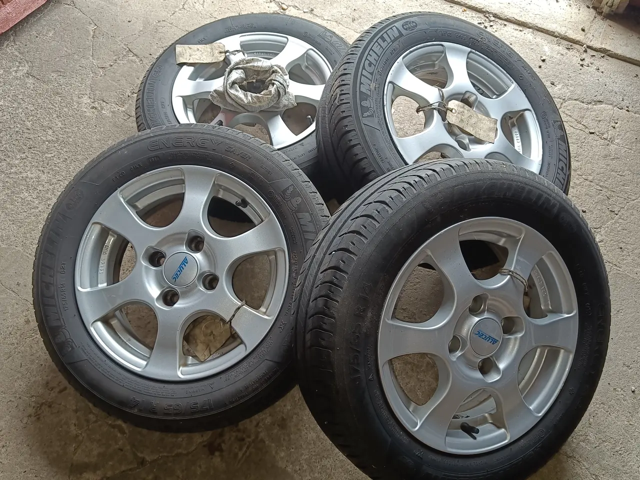 Billede 4 - Michelin 14" sommerdæk