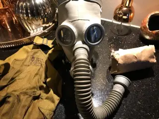 Gasmaske gummi/latex stramtsiddende 4