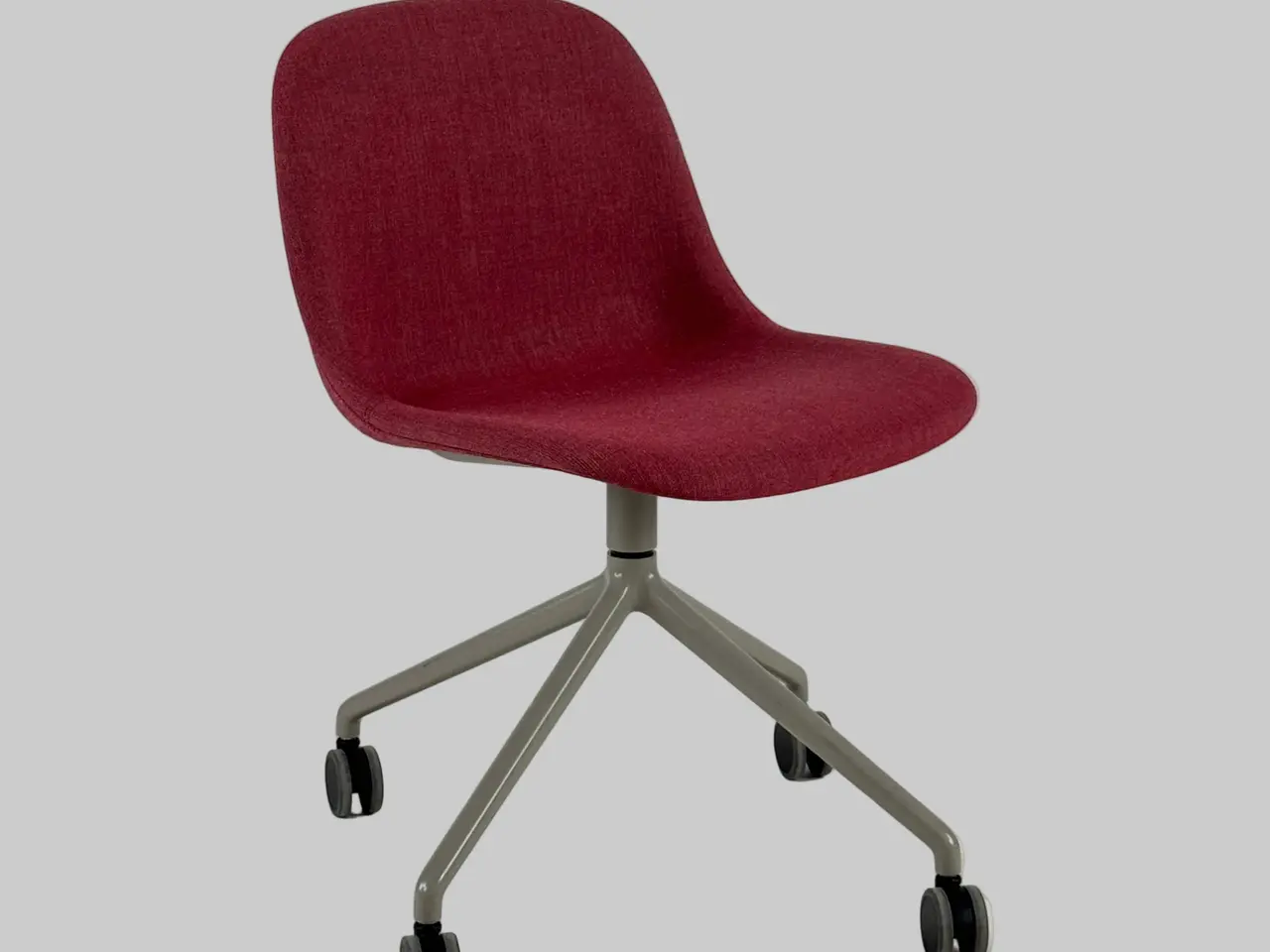 Billede 1 - Muuto Fiber Side Stol – Rød/Gråt Stel
