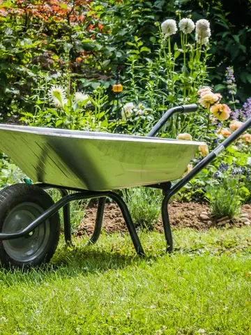 Vigtige haveredskaber når man flytter i hus