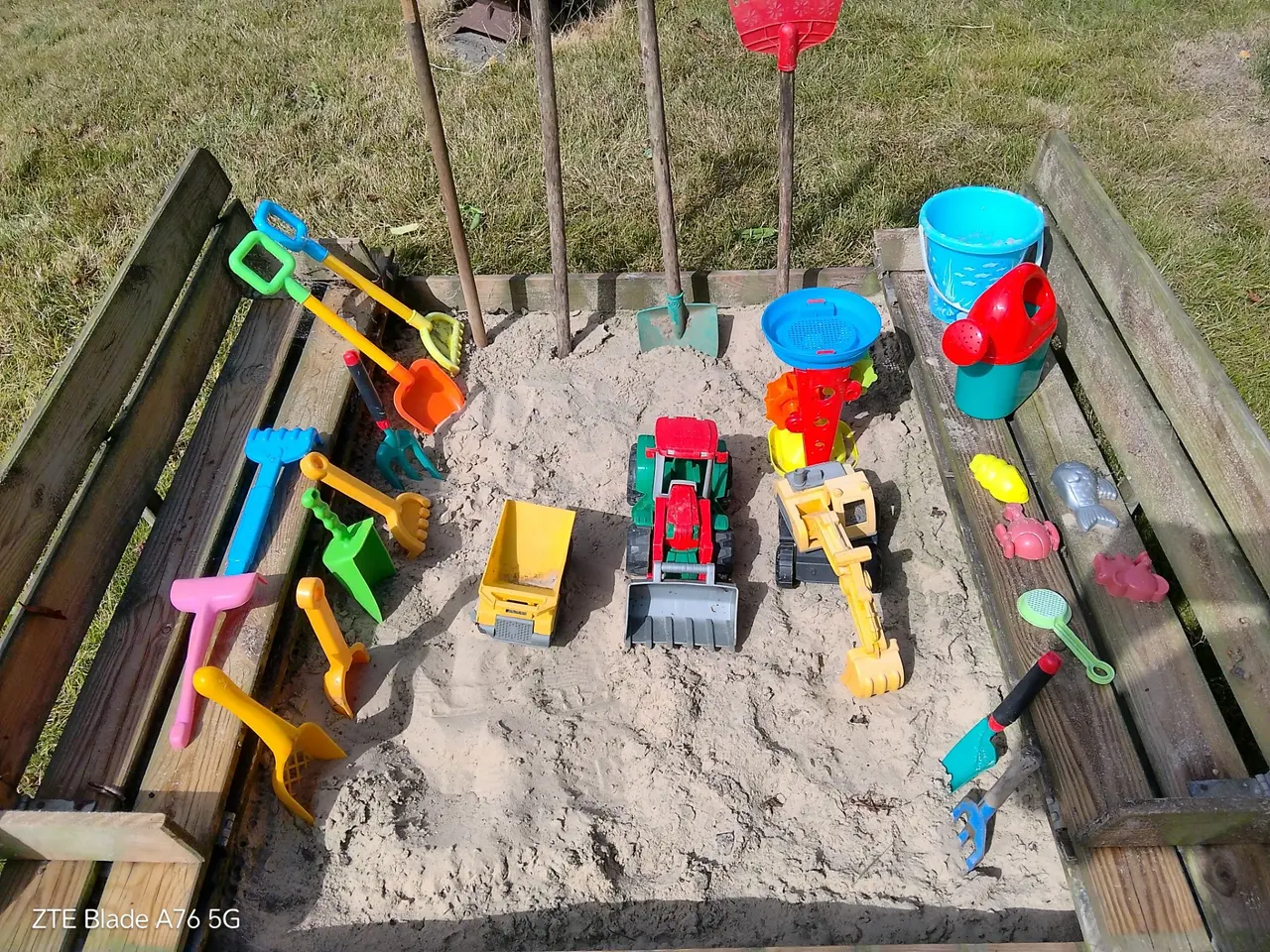 Billede 1 - Strand og sandkasse legetøj