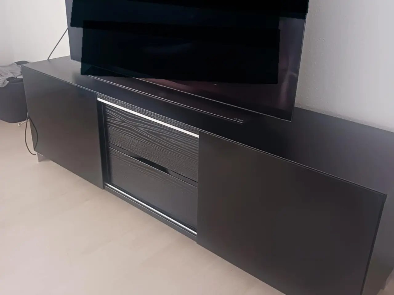 Billede 3 - TV bord i sort