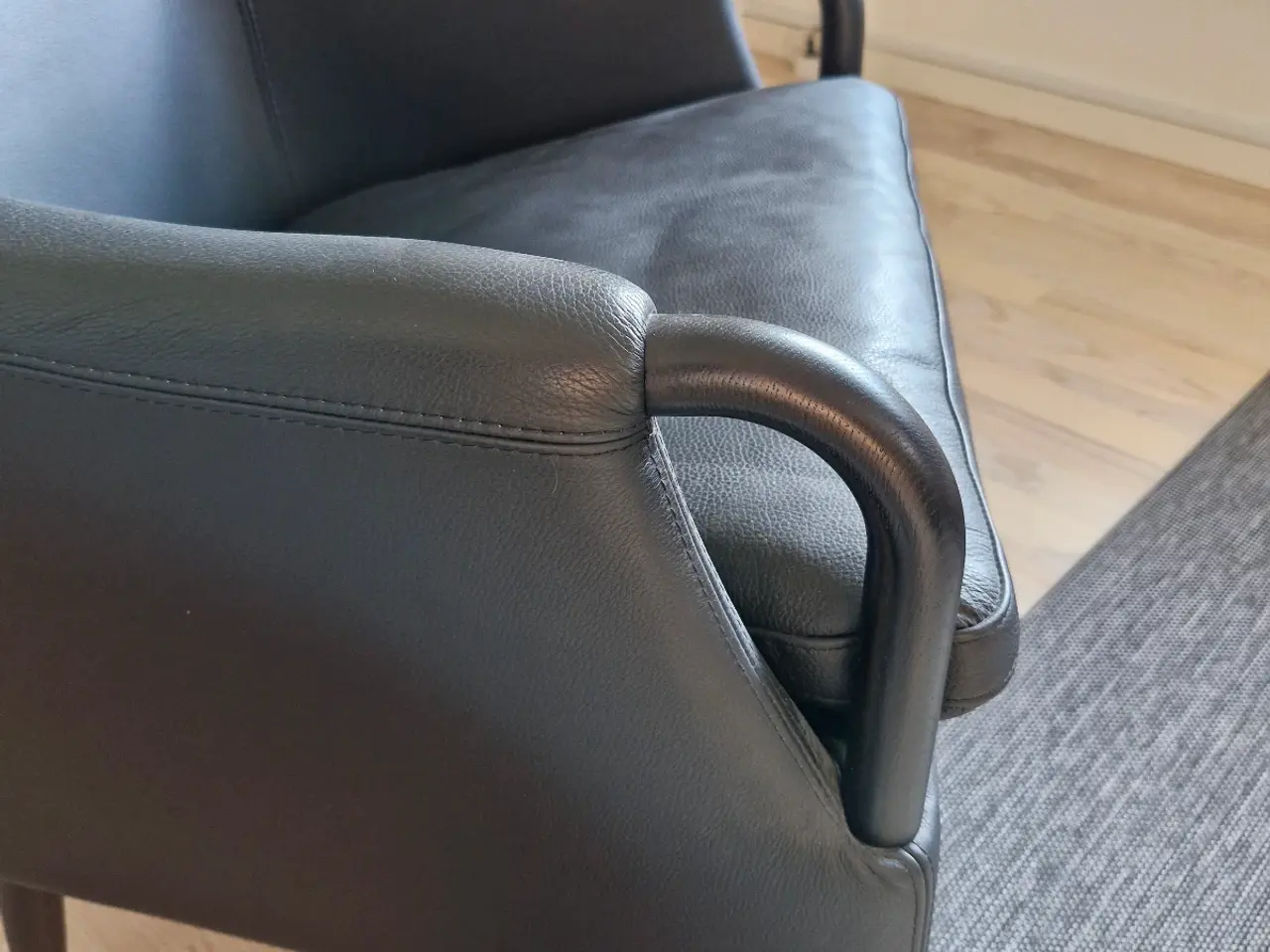 Billede 4 - Helt ny ubrugt Nielaus Armstol