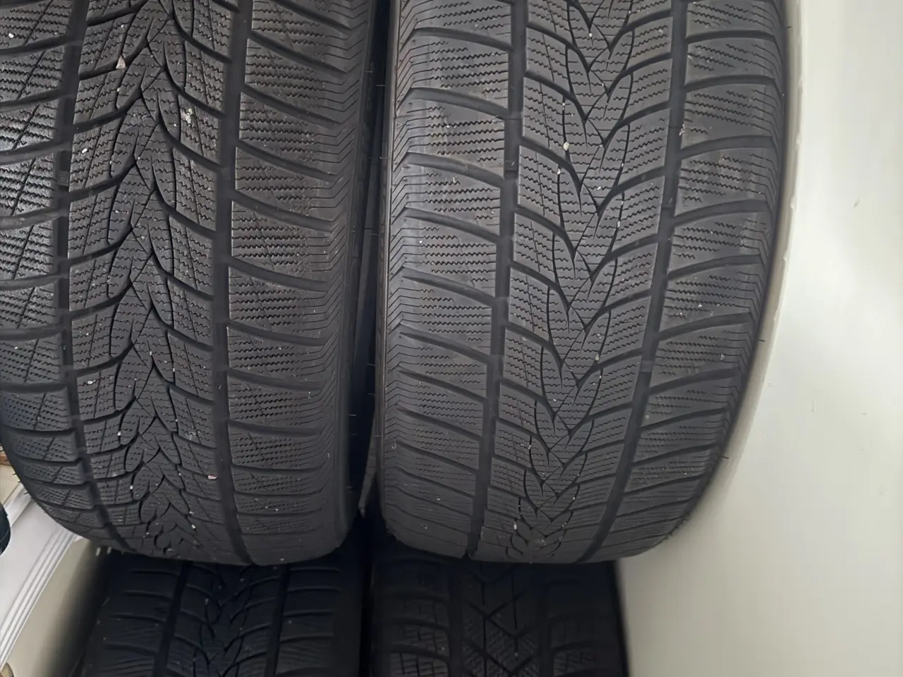 Billede 1 - 235 -40R19 IMPERIAL Dæk