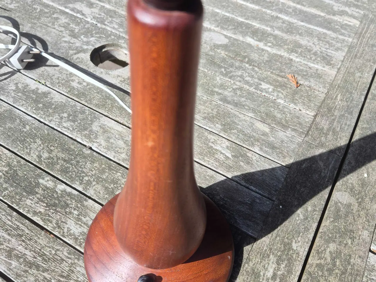 Billede 2 - Elegant bordlampe i teaktræ