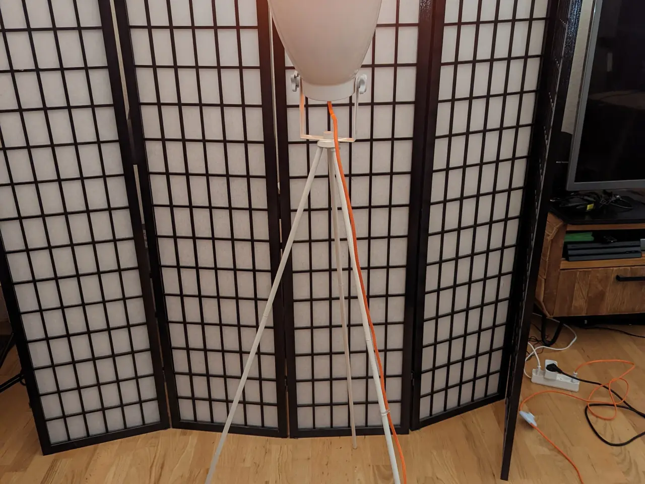 Billede 1 - Retro gulvlampe med tre ben