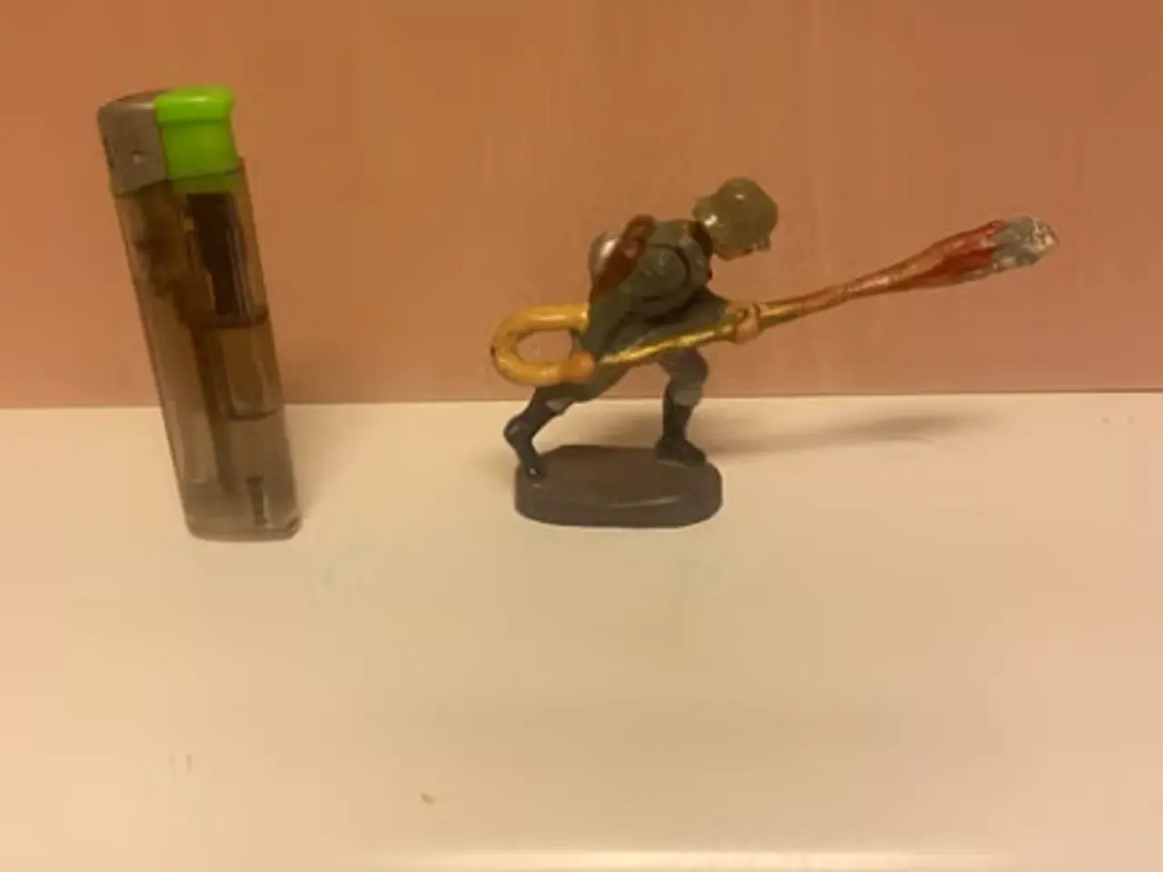 Billede 1 - Soldat med flammekaster