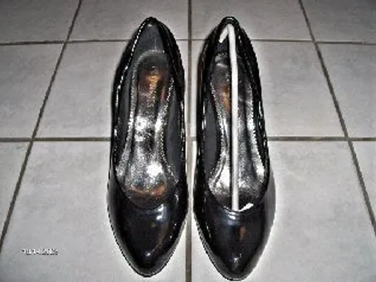 Billede 4 - Elegante Sorte Heels / Stilletter Nye