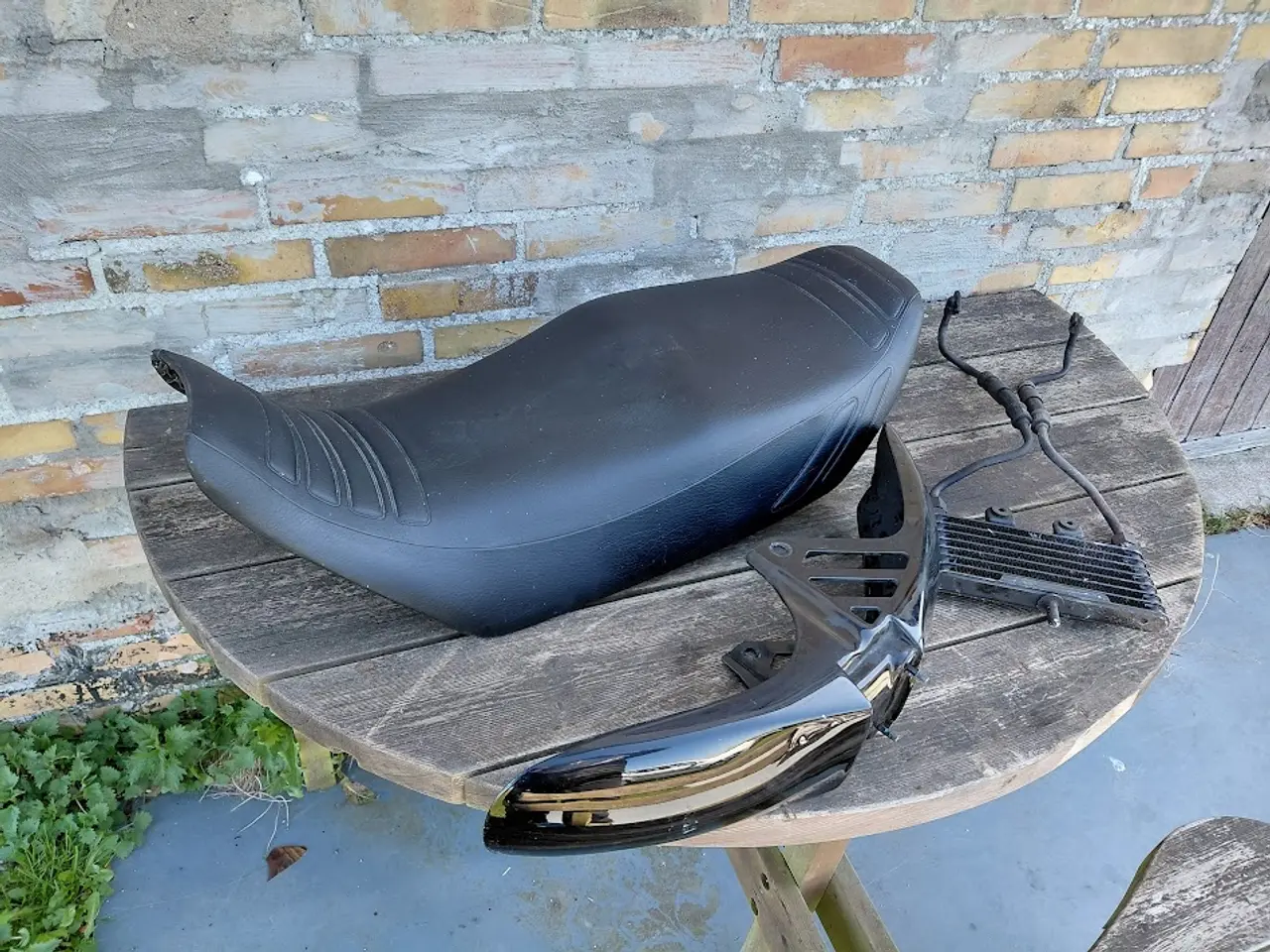 Billede 1 - Sæde til Yamaha XJ 900 samt køler og forskærm