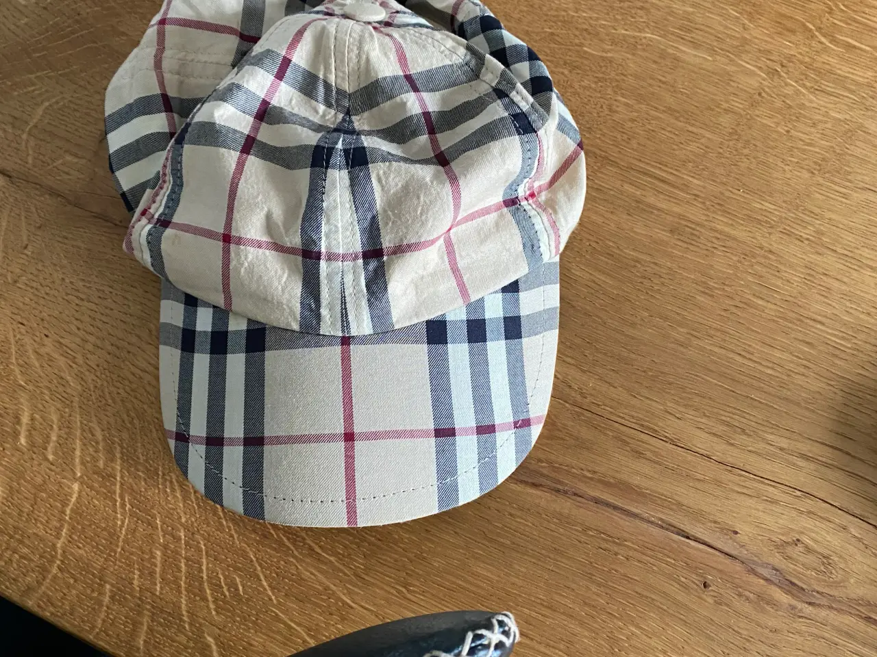 Billede 4 - Burberry kasket