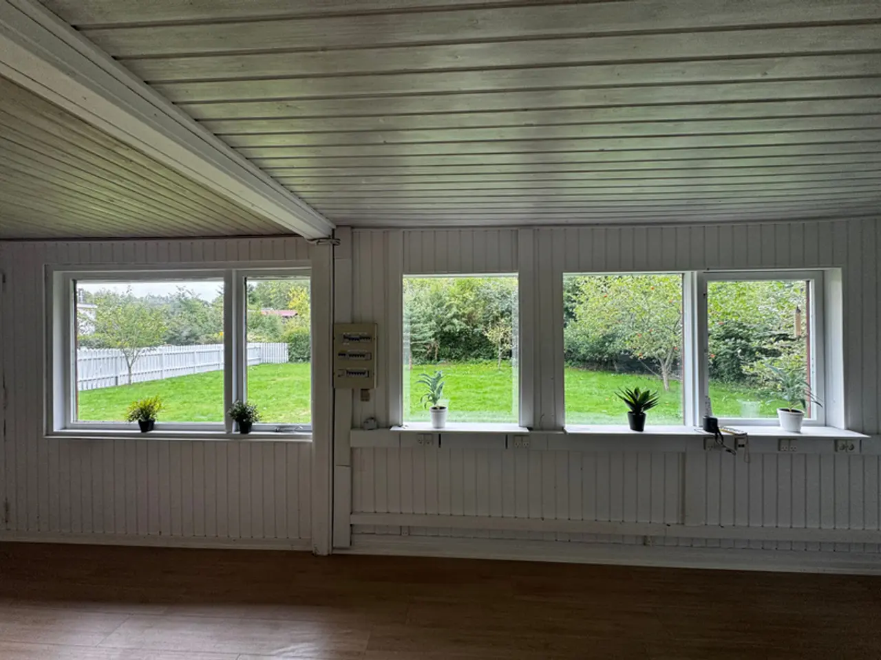 Billede 6 - Velholdt kolonihavehus m. solceller og stor grund