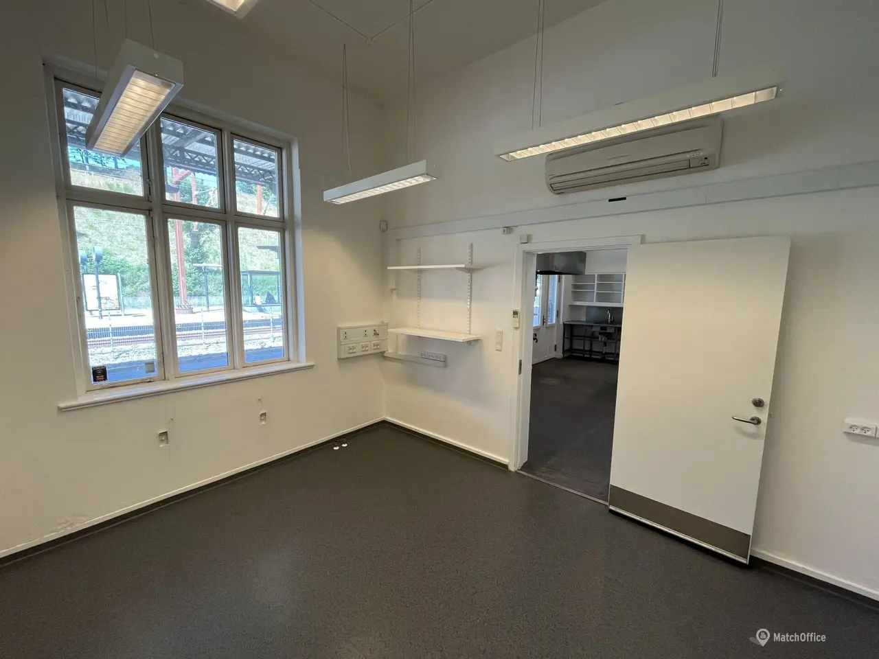 Billede 13 - Lejemål på Hobro Station – ideel til café