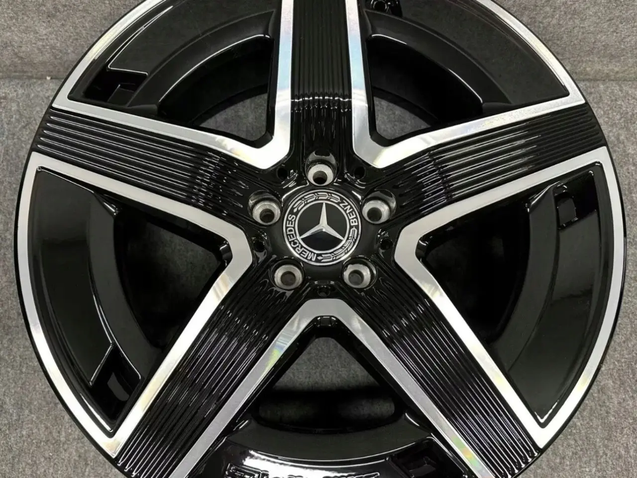 Billede 3 - ALUFÆLGE MERCEDES GLC KLASSE AMG X254 W254 19"