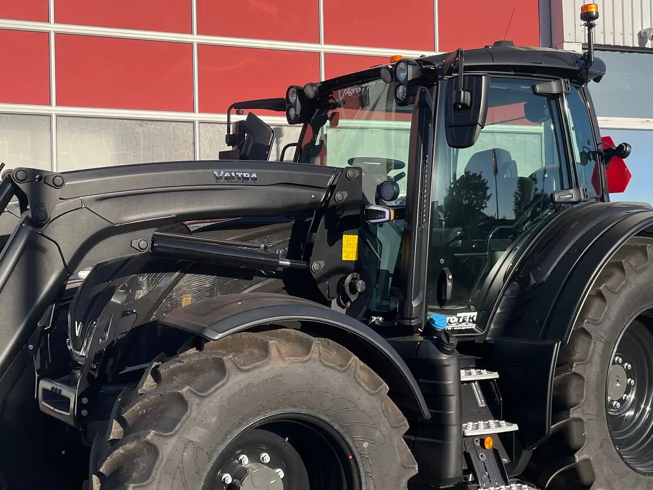 Billede 1 - Valtra N175 Direct