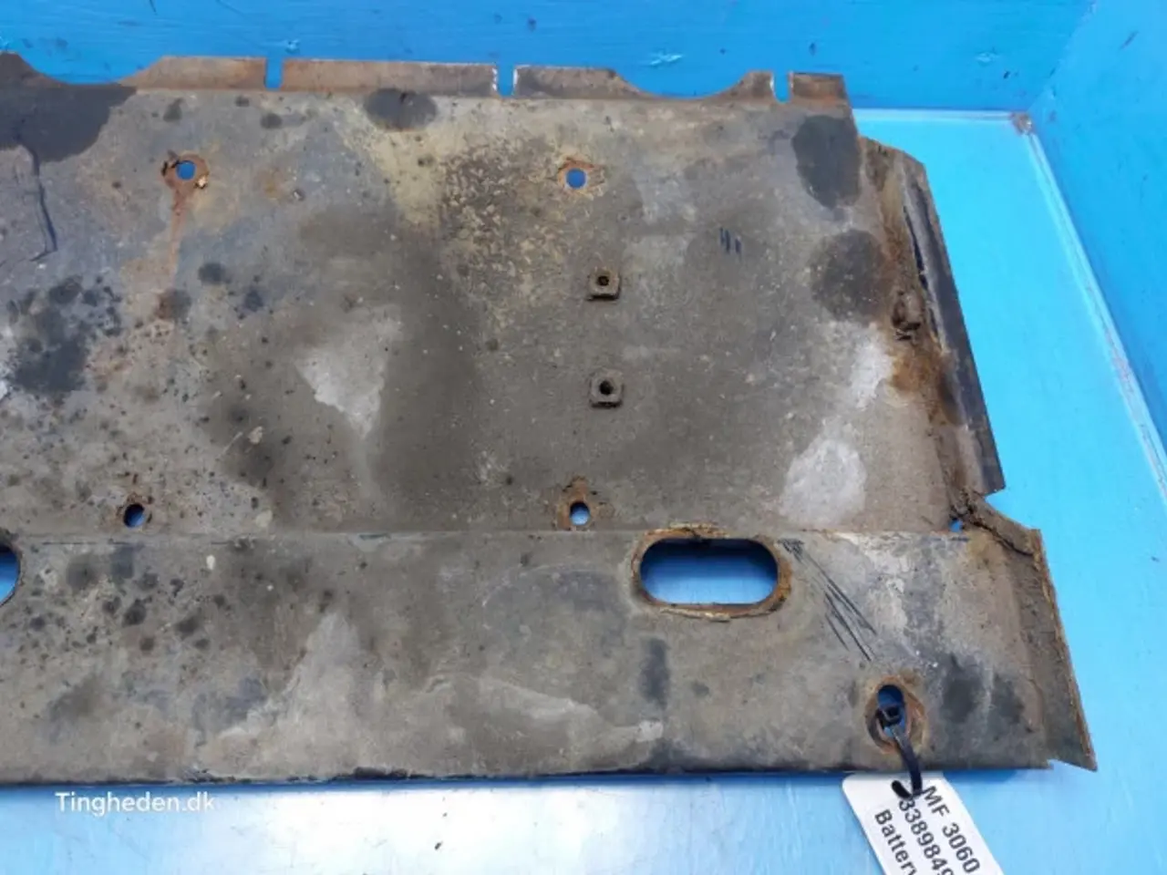 Billede 5 - Massey Ferguson 3060 Batteryholder 3389849M96