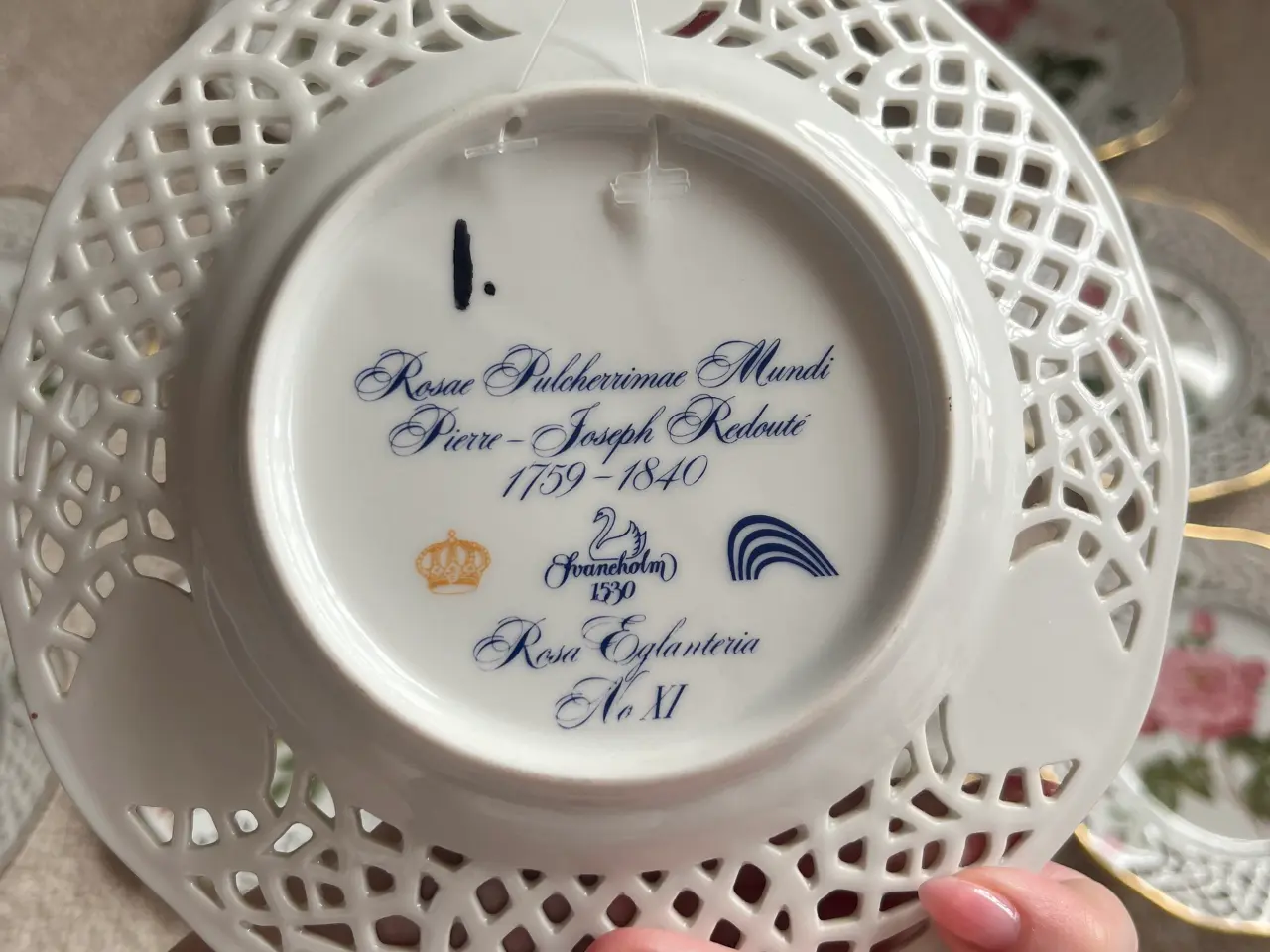 Billede 3 - Svaneholm platter/desserttallerkner med blomster