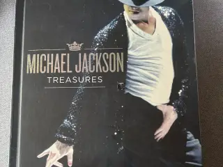 Michael Jackson treasures bog