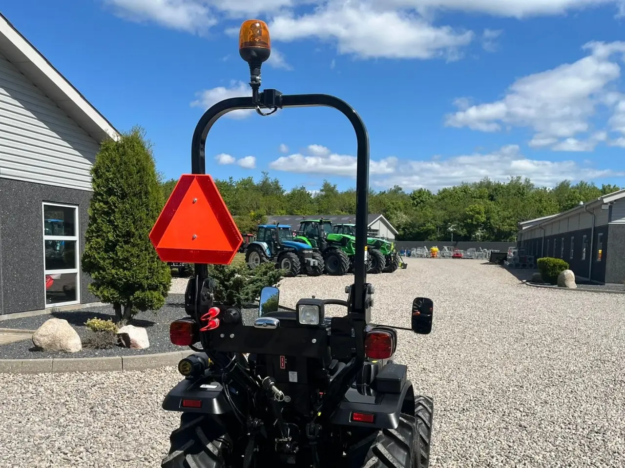 Billede 14 - Solis S26 Limited Edition i sort 6+2 Gearmaskine med Servostyring og brede traktorhjul