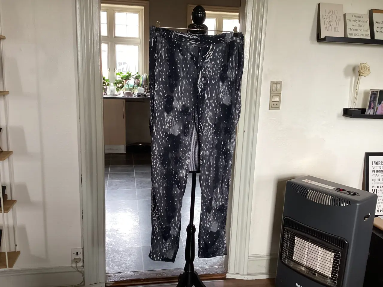 Billede 6 - Bukser / Leggins. Str : Xl - XXL - 46- 48-50