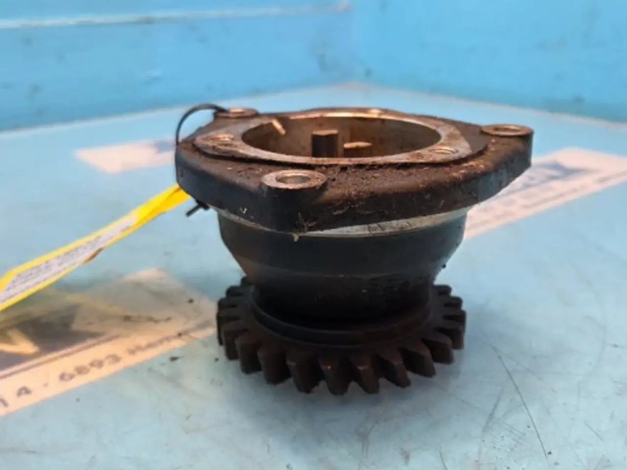 Billede 4 - Iveco F2CE9684L Brændstofpumpe 504040201