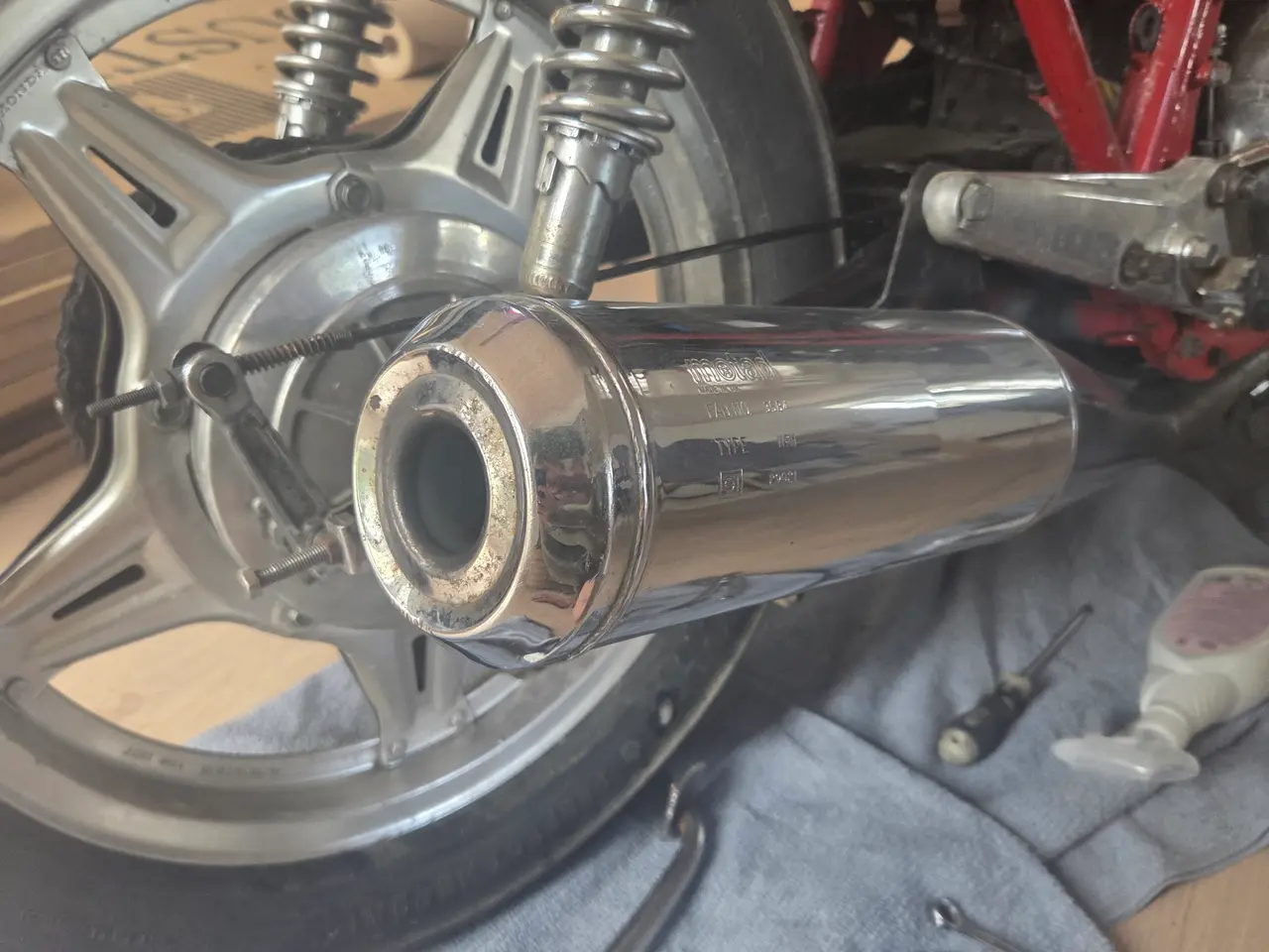 Billede 2 - Motad udstødning original honda cb750