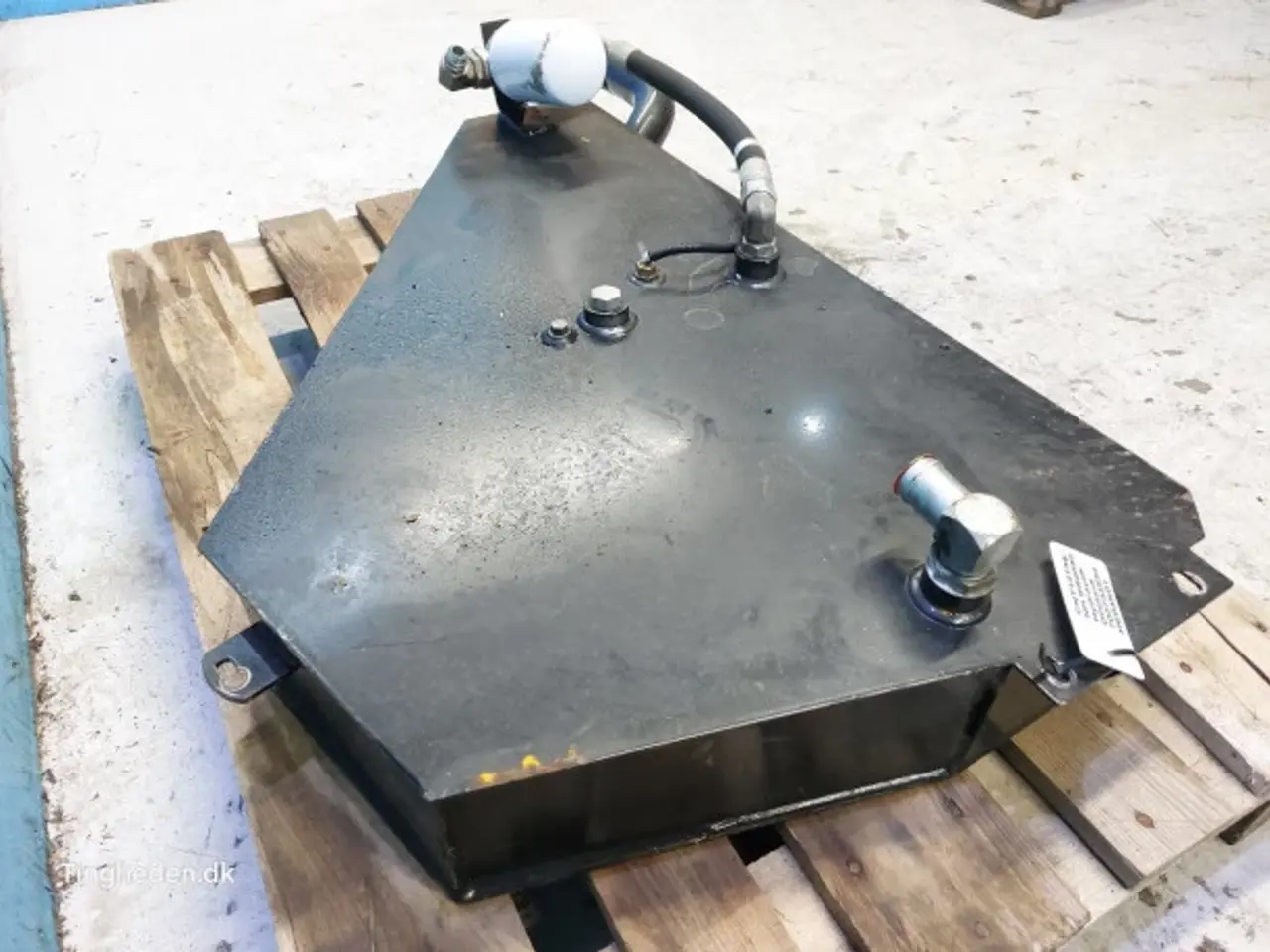 Billede 8 - New Holland BB9090 Hydraulik Olietank 700732534