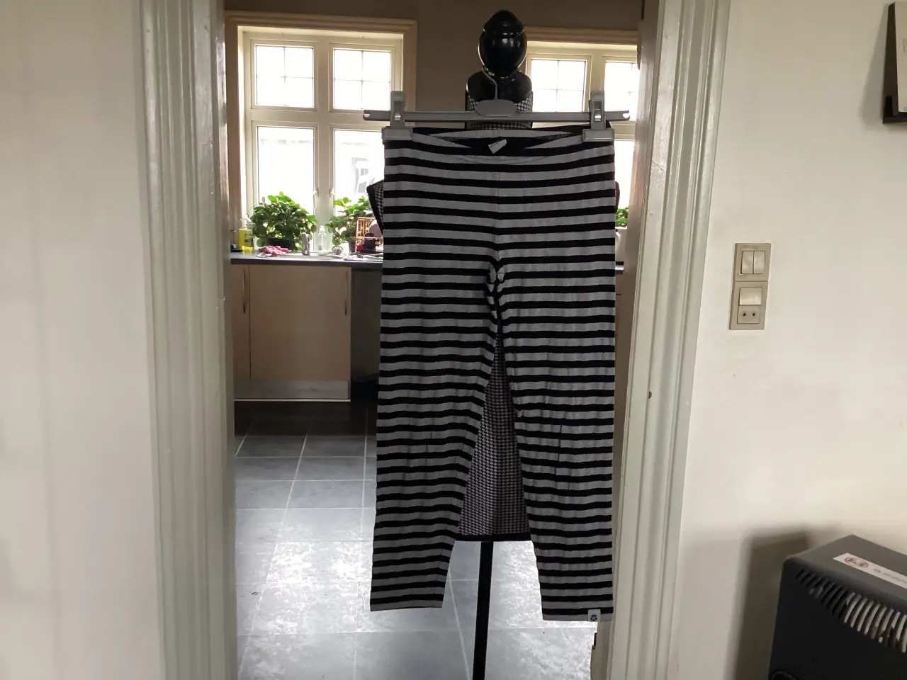 Billede 4 - Børne Bukser / Leggins.Forsk. Str.