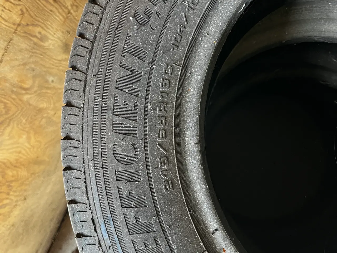 Billede 2 - Dæk GOOD YEAR 215/65R15C 104/102 T