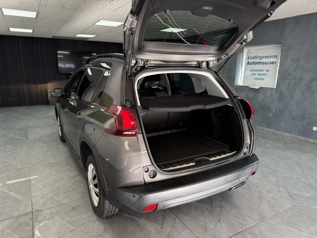 Billede 5 - Peugeot 2008 1,5 BlueHDi GT Line Sky EAT6 120HK 5d 6g Aut.