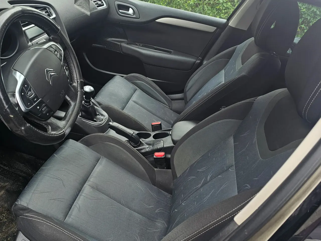 Billede 6 - Velholdt Citroën C4 1.6 HDi (2011) – Masser af kom
