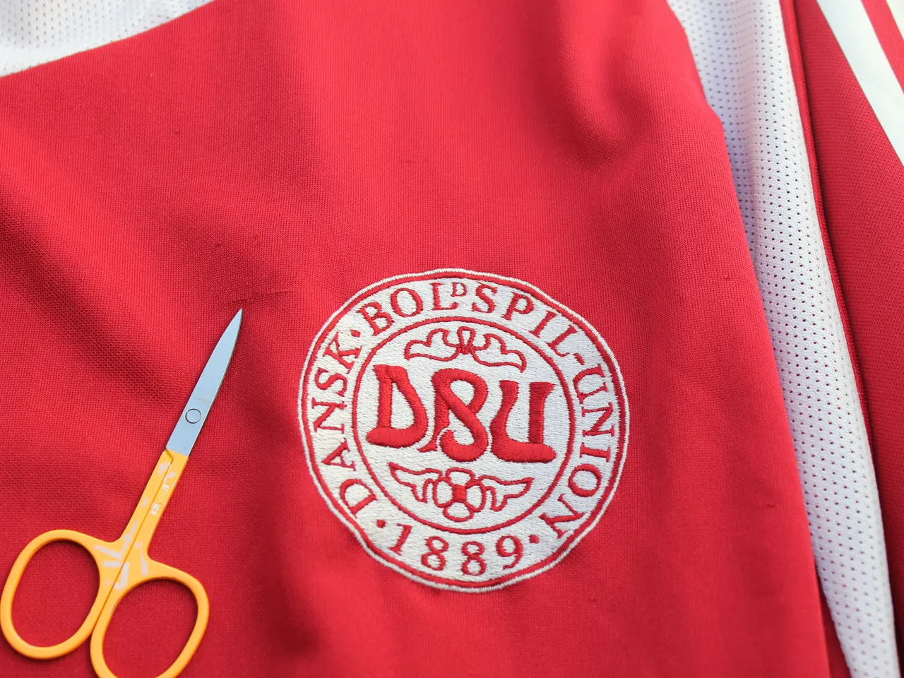 Billede 7 - ⭐Sælger Denmark 04-05 fodboldtrøjer⭐