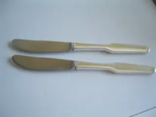 2 Kongres middagsknive 21 cm. sølvplet.